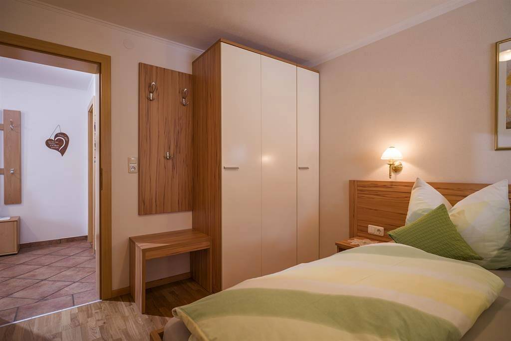 Ganze Ferienwohnung, Appartement/Fewo, Toilette und Bad/Dusche getrennt in Schwendt, Kaiserwinkl