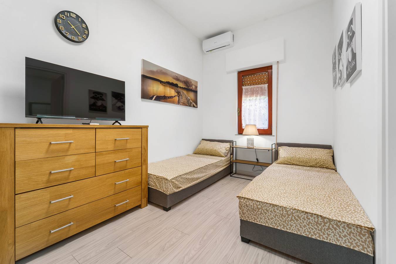 Appartement entier, Appartement 'Nr 2' avec piscine et jardin communs in Pula (Italie), Région de Pula