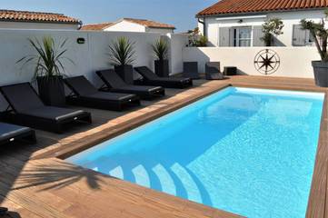Hôtel pour 5 personnes, avec terrasse et piscine à Loix