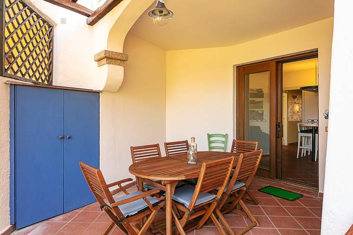 Entire apartment, Central Apartment with Garden, Terraces & Wi-Fi Near Beach in Porto San Paolo, Loiri Porto San Paolo