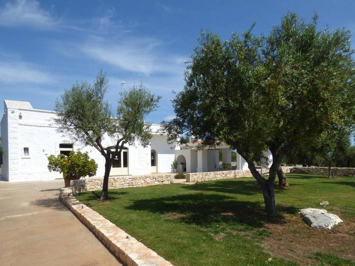 Agriturismo per 2 persone, con terrazza e panorama nonché giardino, con animali domestici a Castellana Grotte