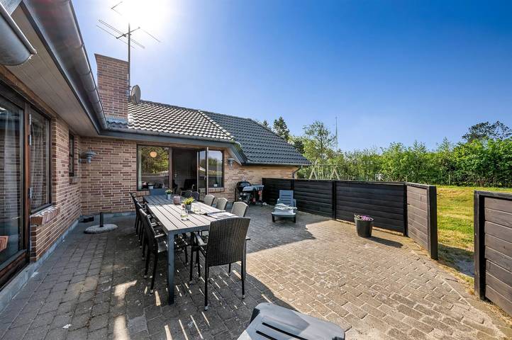 Ferienhaus für 10 Personen, mit Sauna und Terrasse sowie Whirlpool in Blavand - 2