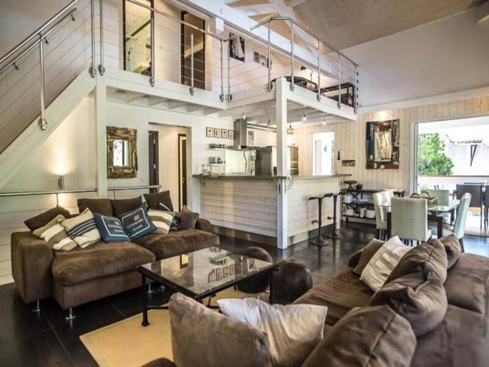 Location de vacances pour 10 personnes, avec piscine et terrasse ainsi que jardin et jacuzzi dans Le Moulleau