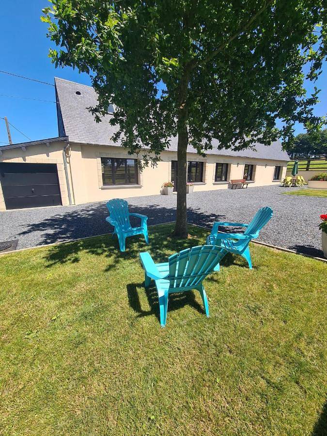 Location de vacances pour 6 personnes, avec Terrasse ainsi que Jardin et Vue à Ypreville-Biville