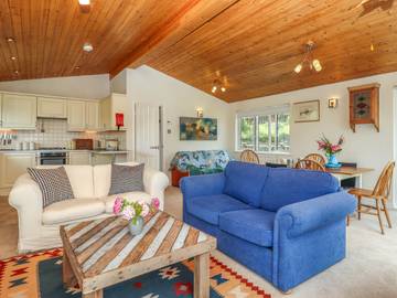 Lodge for 4 People in Cornwall, South West England, Photo 4