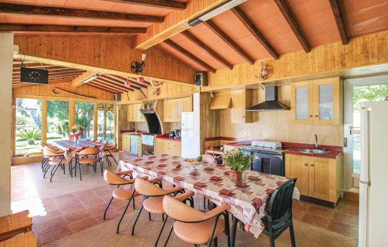 Casa rural para 21 personas, con Terraza además de Jardín y Piscina en Elche - 4
