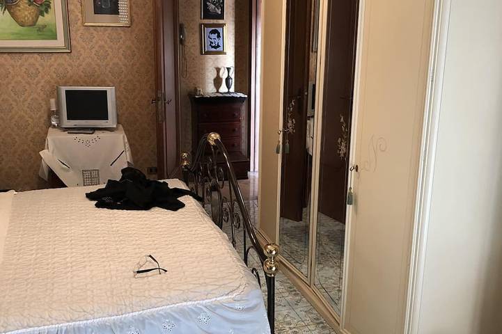 Entire apartment, Penthouse Anna, in the center of a small town with a splendid sea view in Ortona, Ortona (Municipality)
