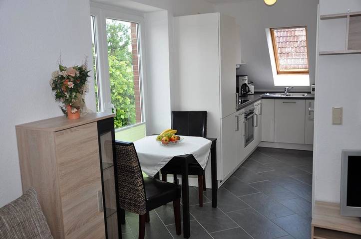 Ferienwohnung für 2 Personen, mit Balkon und Terrasse sowie Garten