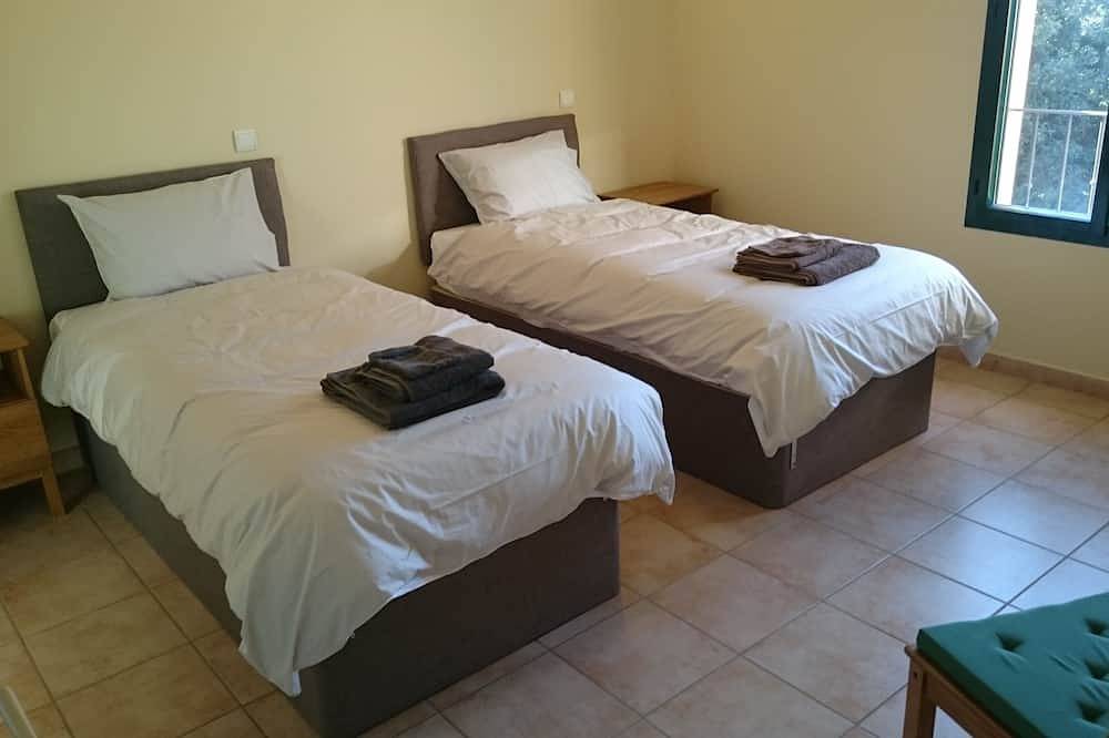 Villa amplia y confortable en el campo in Vers-Pont-du-Gard, Region de Nimes