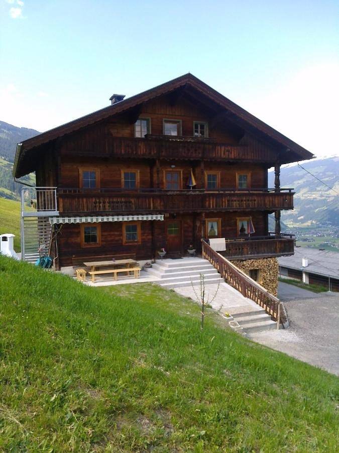 Ferienhaus für 7 Personen, mit Balkon und Ausblick