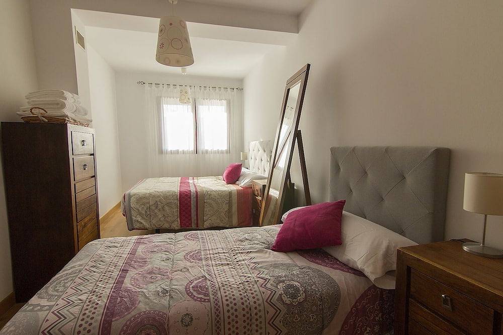 Haus zum Genießen mit Familie und Freunden, nur 8 Minuten von der Innenstadt von Segovia entfernt. in Revenga, Segovia