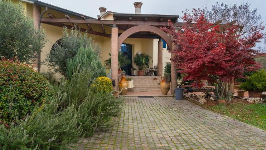 Casa vacanza per 2 persone, con Terrazza e Giardino nonché Panorama a Forlì
