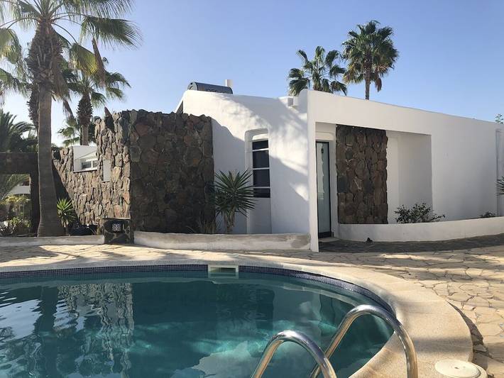 Bungalow para 2 personas, con piscina y terraza en Fuerteventura