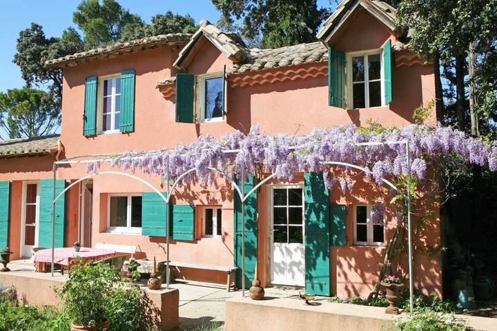 Chambre d’hôte pour 2 personnes, avec piscine ainsi que vue et jardin à Villeneuve-lès-Avignon - 4
