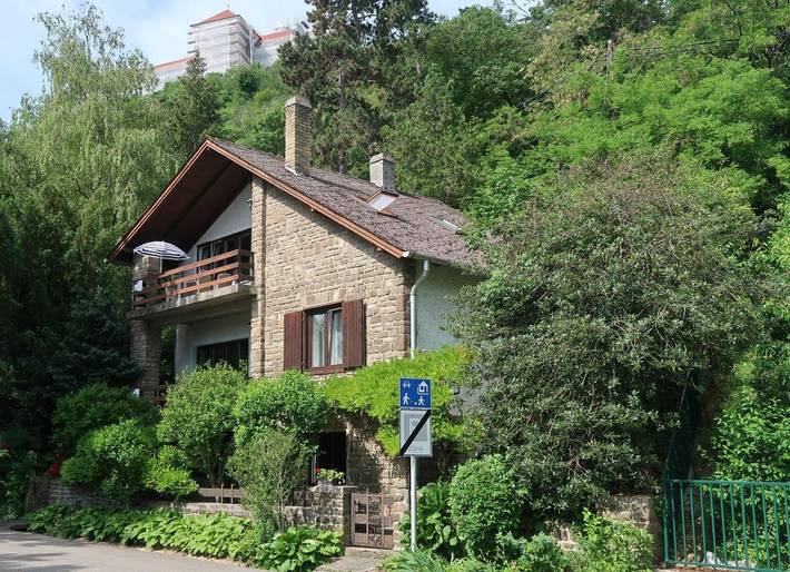 Ferienhaus für 10 Personen, mit Ausblick und Terrasse sowie Garten - 1