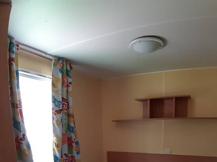 Camping Le Rural - Mobilheim 4 personen - P'tit budget- 2 Zimmer + Terrasse- Klimaanlage und Tv inbegriffen in Tibiran-Jaunac, Hautes-Pyrénées