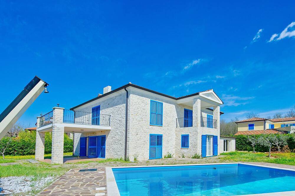 4-Zimmer-Villa für 8+1 mit Pool und Sauna in Umag und Umgebung