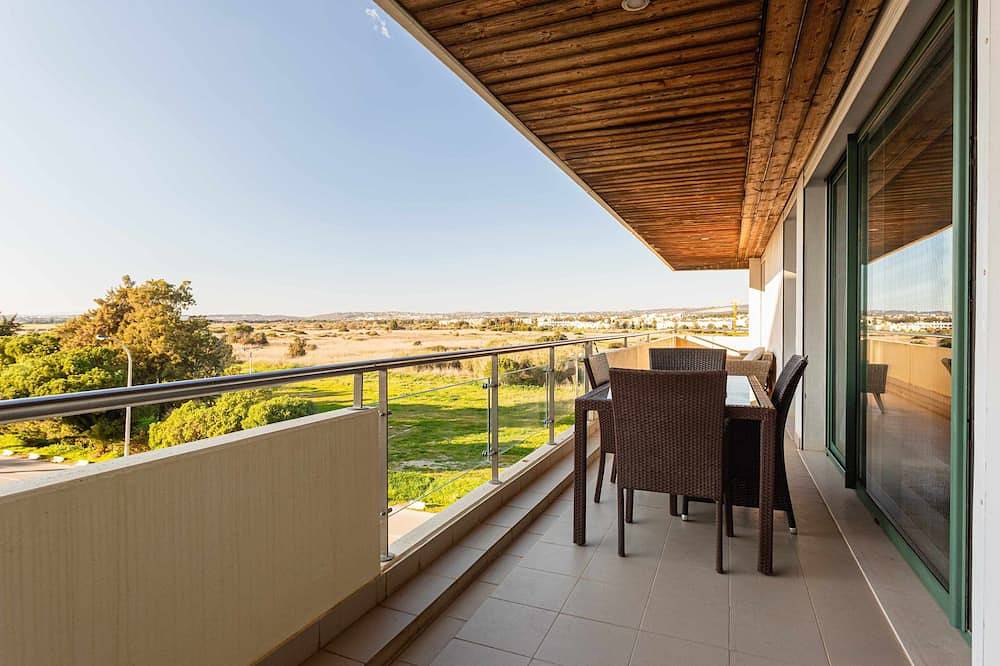 Entire apartment, Marina Vilamoura - Aquamar 319 by Vilamoura Sun in Vilamoura, Quarteira