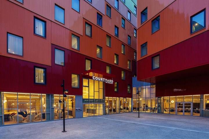 Hôtel pour 2 personnes, avec terrasse, animaux acceptés à Roissy-en-France - 4