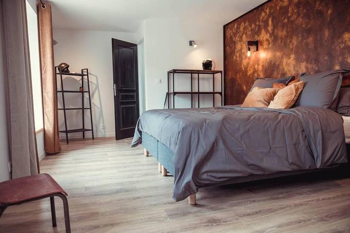 Location de vacances pour 6 personnes, avec jardin ainsi que terrasse et vue à Jau-Dignac-et-Loirac - 3