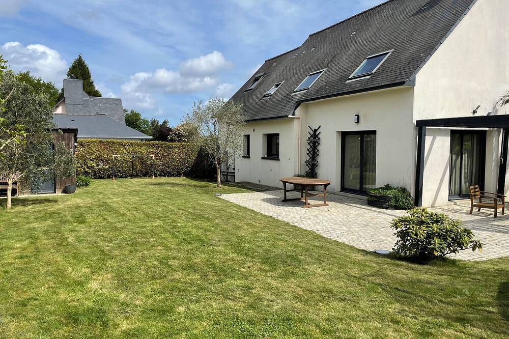 Grande maison tout confort proche saint Malo et bord de Rance in Châteauneuf-d'Ille-et-Vilaine, Région de Saint-Malo
