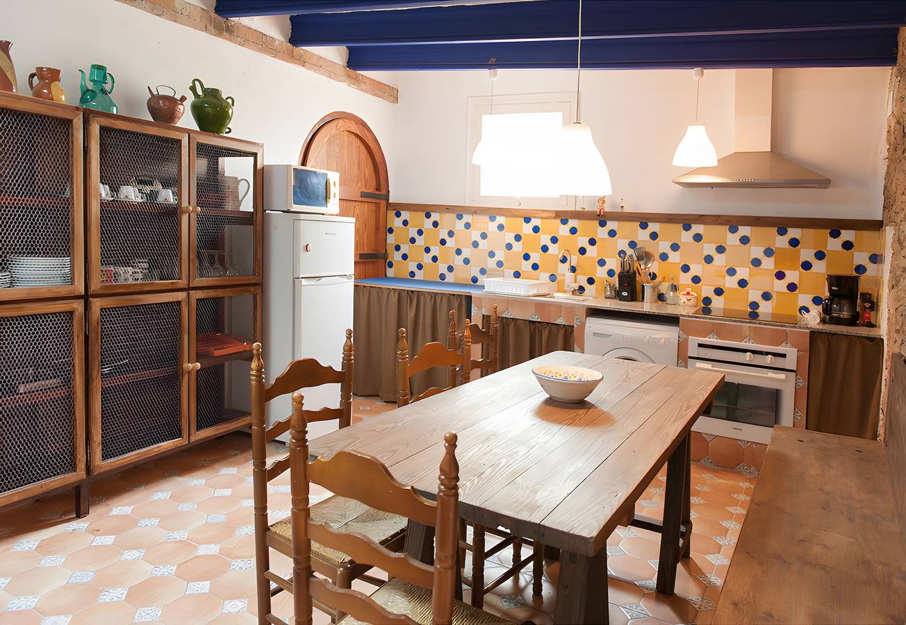 Can Caliro. Vivienda para 6 personas en casa rural in Rabós, Alt Empordà