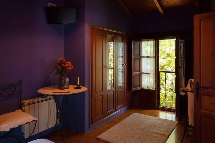 Casa rural para 4 personas, con jardín y balcón, Familias con niños en Comarca de la Sidra - 3