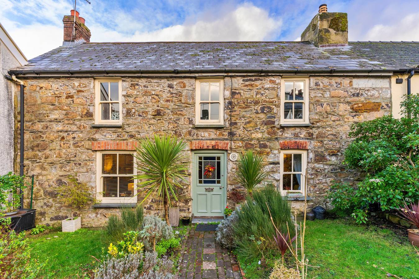 Wallis Cottage in Fishguard, Pembrokeshire