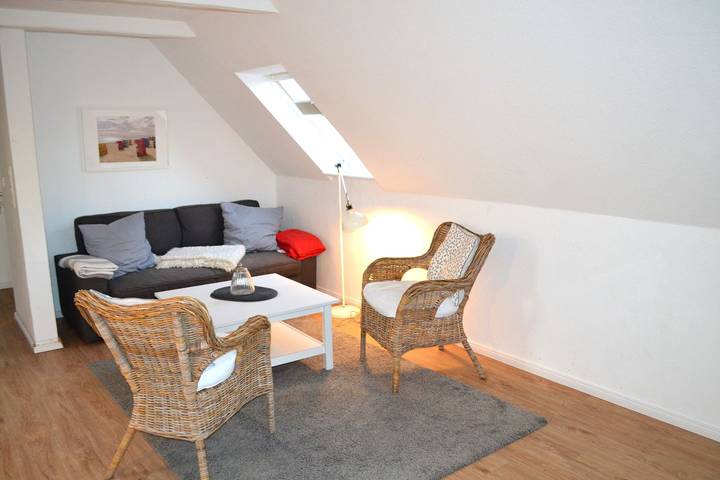 Ganze Wohnung, Ferienwohnung  im Stadtzentrum mit  Balkon direkt am Strand. Für bis zu 4 Personen. in Nordfriesische Inseln (Schleswig-Holstein) (Schleswig-Holstein), Wyk auf Föhr