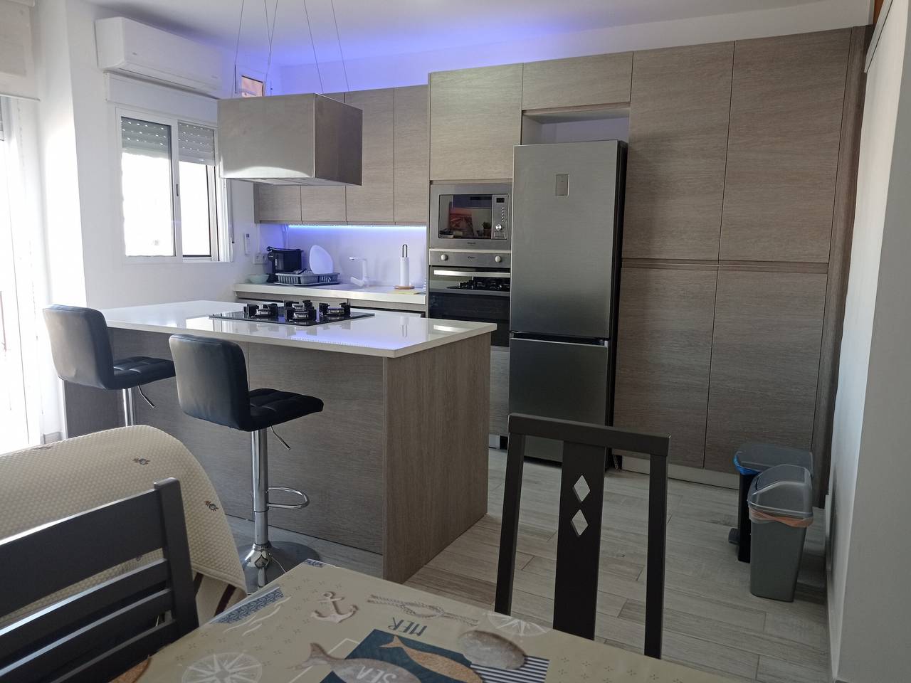Appartement entier, Appartement rénové à Gandia, proche plage, animaux admis sur demande in Playa de Gandía, Costa de Valencia
