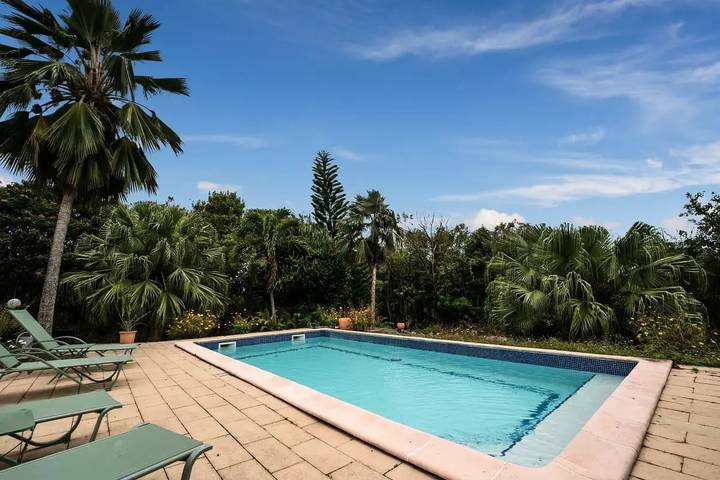Location de vacances pour 6 personnes, avec jardin et piscine à Grand-Bourg - 2