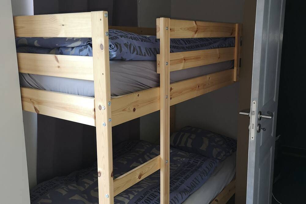 Appartement entier, A Namur même,dans un quartier calme, avec terrasse et parking gratuit in Namur, Région de Namur