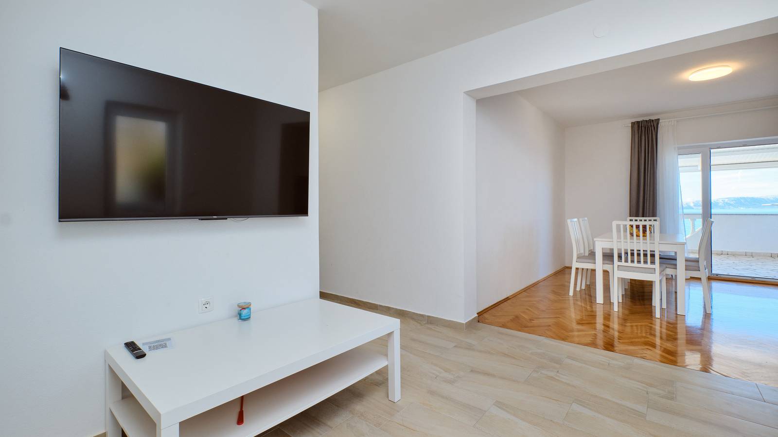 Ganze Wohnung, Apartment Mediera sea view 1 by Villas Guide in Sveti Juraj, Naturpark Velebit