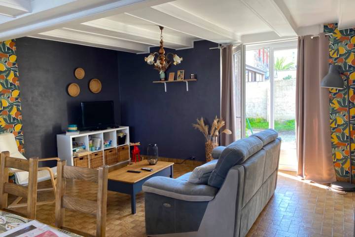 Location de vacances pour 6 personnes, avec jardin, animaux acceptés à Le Vivier-sur-Mer - 3