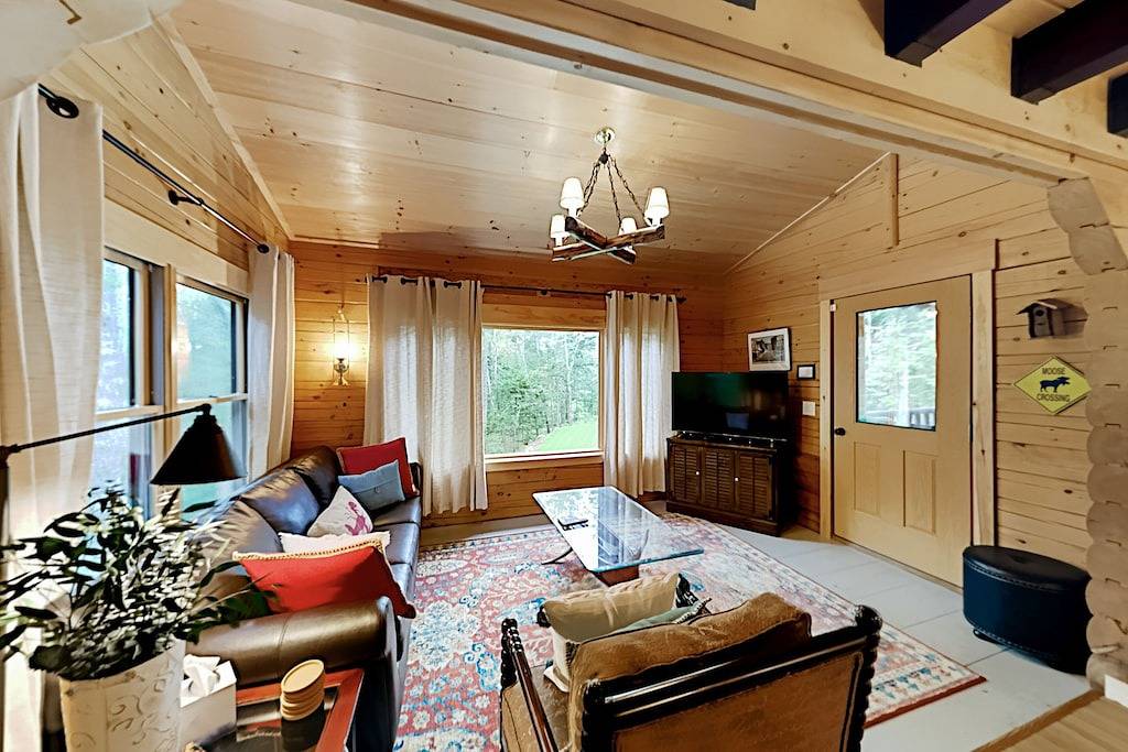 Amazing All-Season Sprucewold Cabin w/ Private Beach Club Access Dog-friendly in Boothbay Harbor, Lincoln County (Maine)