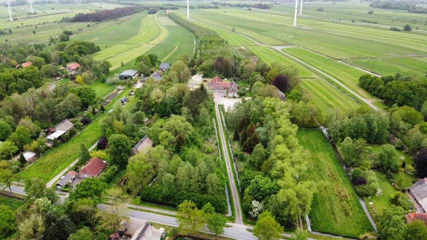 Ferienwohnung für 9 Personen, mit Terrasse und Garten sowie Ausblick in Brake