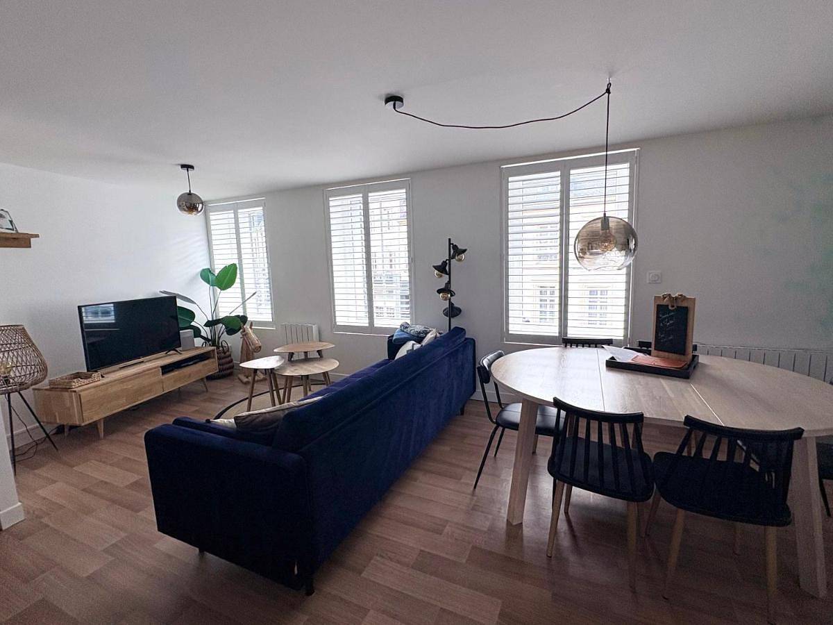 Appartement entier, A stylish apartment in the centre of town in Montreuil (Pas-de-Calais), Région de Montreuil