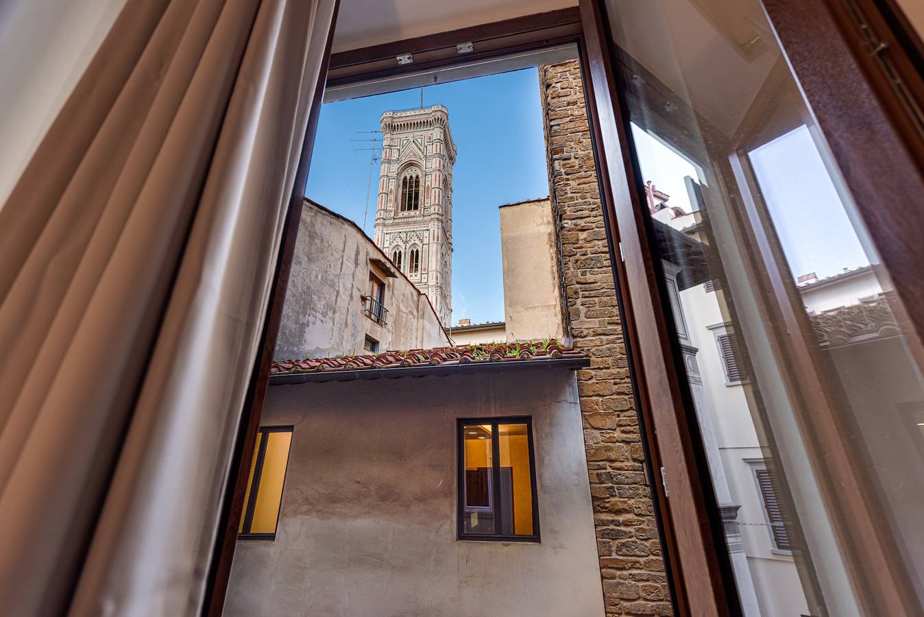 Ganze Wohnung, Ferienwohnung 'Your House At The Duomo' mit Wlan und Klimaanlage in Florence city center, Florenz