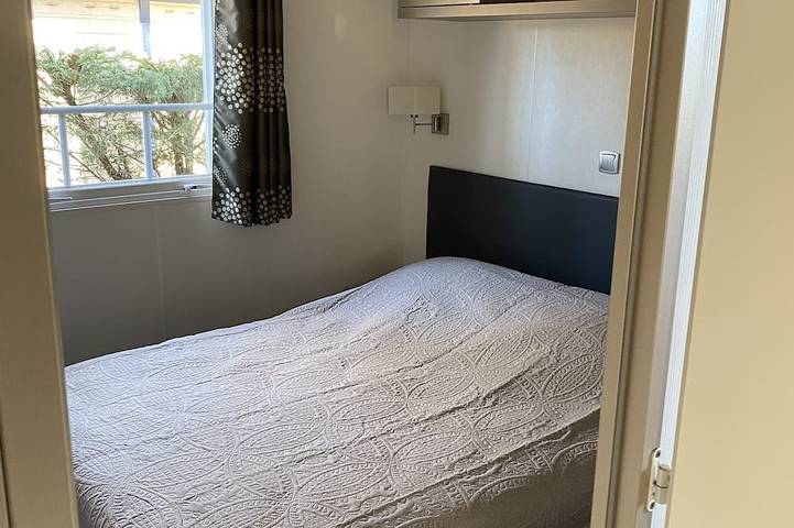 Mobil home pour 5 personnes, avec jardin ainsi que piscine et terrasse à Sainte-Gemme - 2