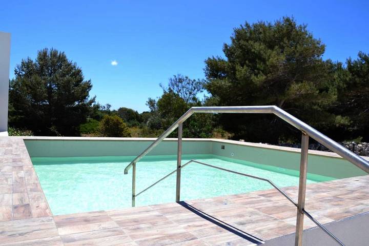 Location de vacances pour 2 personnes, avec jardin ainsi que terrasse et piscine à Favignana - 2