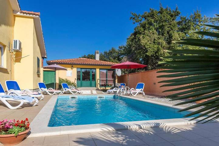 Holiday home for 8 people - 1