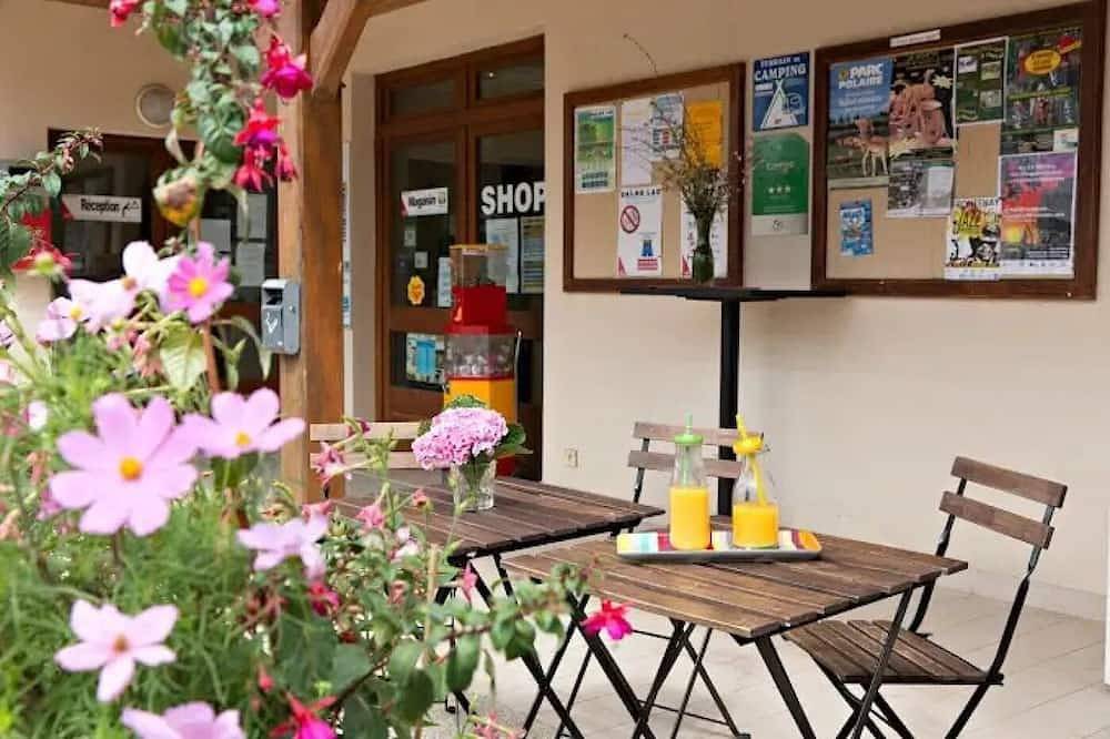 Camping 3 étoiles - Piscine - ccagfdd in Clairvaux-les-Lacs, Jura