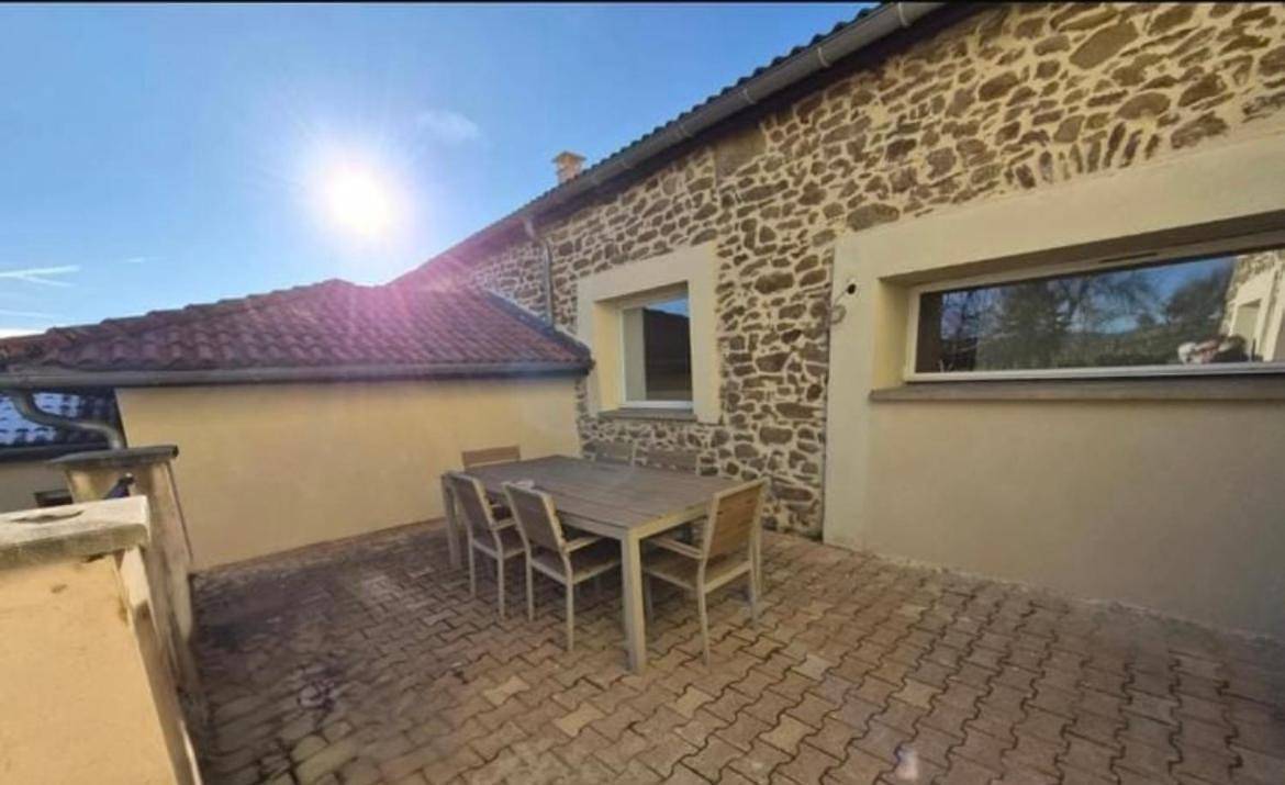 Appartement entier, Le Domaine du Pialon in La Ricamarie, Parc Naturel Régional du Pilat