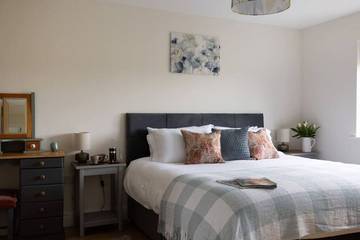 Glamping for 6 People in Carmarthenshire, South-Wales, Photo 1