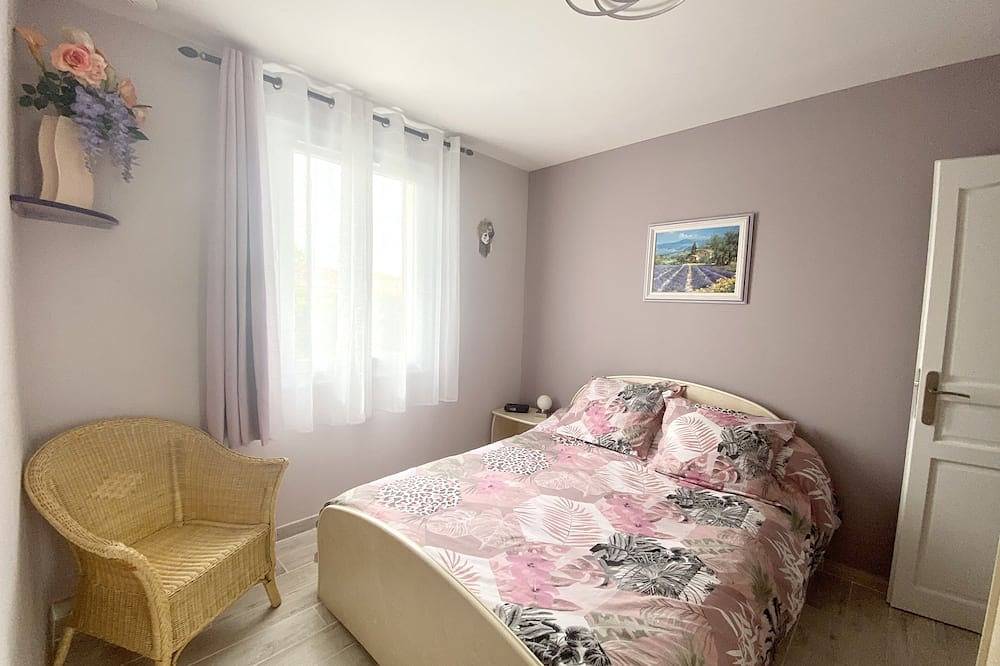 Villa with pool in Manduel, Region de Nimes