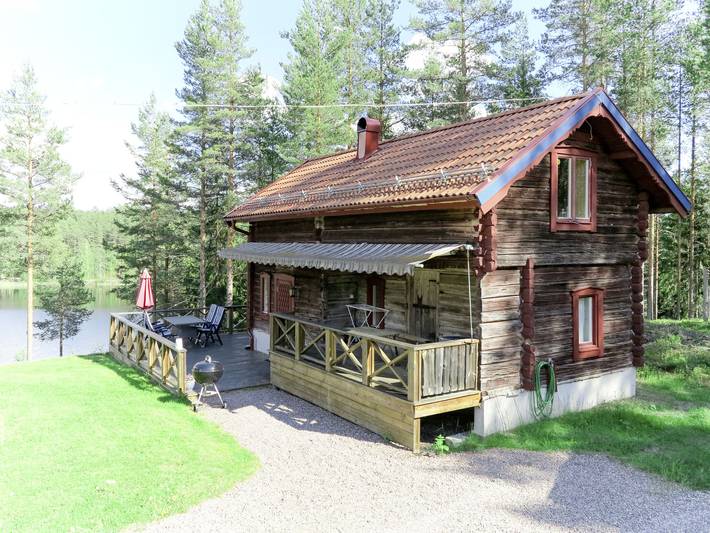 Ferienhaus für 7 Personen, mit Terrasse und Garten sowie Seeblick in Dalarna