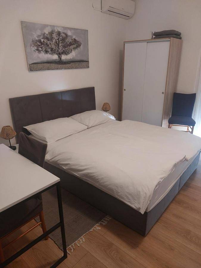 Maison d’hôte pour 3 personnes, avec balcon et jardin dans Région de Zadar - 2