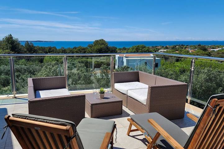 Holiday apartment for 6 people, with balcony - 1