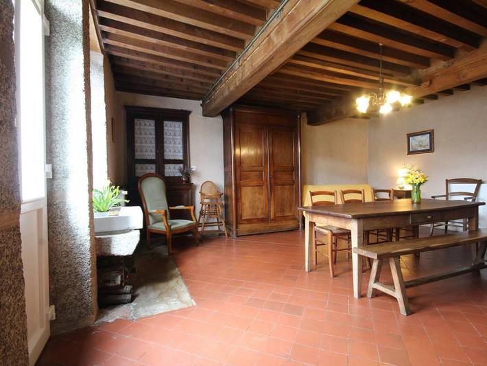 Landhaus mit Holzofen und Parkplatz, Haustiere erlaubt in Chalaux, Naturpark Morvan