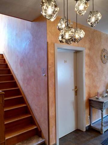 Gîte pour 2 personnes, avec jardin et piscine ainsi que jacuzzi et sauna dans Sy